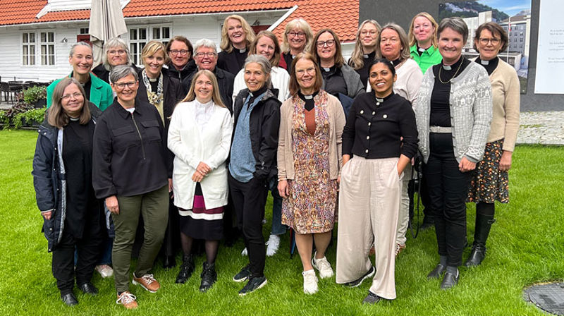 Dei kvinnelege prestane i Bjørgvin samla i Bergen i juni.