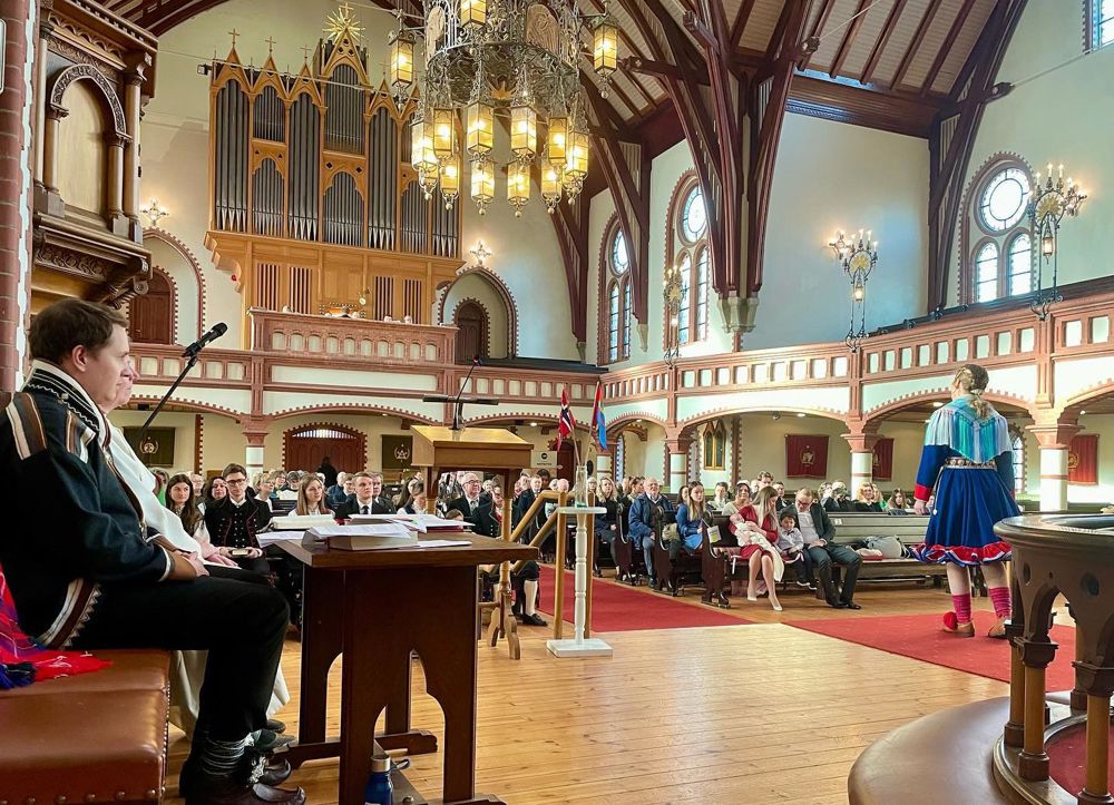 Samefolkets dag ble også feiret i Vår Frelsers kirke i Haugesund, med temaet "Sammen". Samisk musikk preget gudstjenesten.