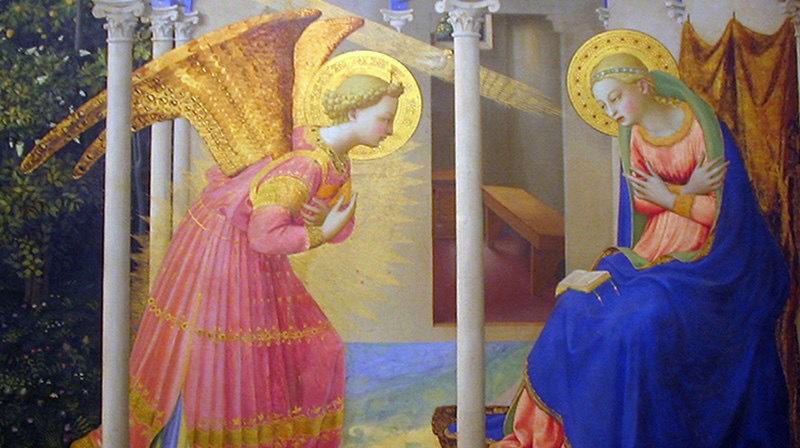 Engelen Gabriel gir Maria bud om at hun skal bli mor til Jesus. Denne hendelsen kaller man Marias bebudelse. Maleri av Fra Angelico. Foto: Wikimedia Commons