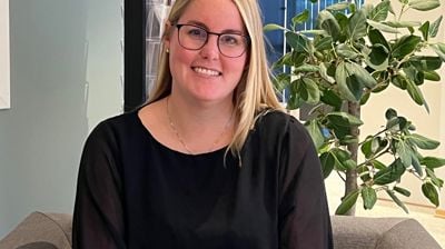 Vår nye kollega og kyrkjelydspedagog Heidi-Beate Siring Grimstad tek til i stilling som kyrkjelydspedagog den 6. januar 2025. Vi ønskjer ho varmt velkomen! Foto: Hareid sokn